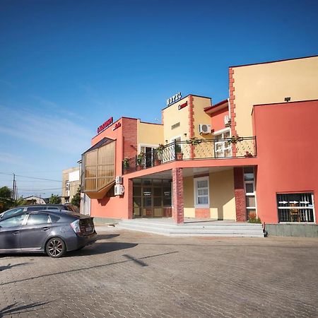 Hotel Tamari Кутаиси Экстерьер фото