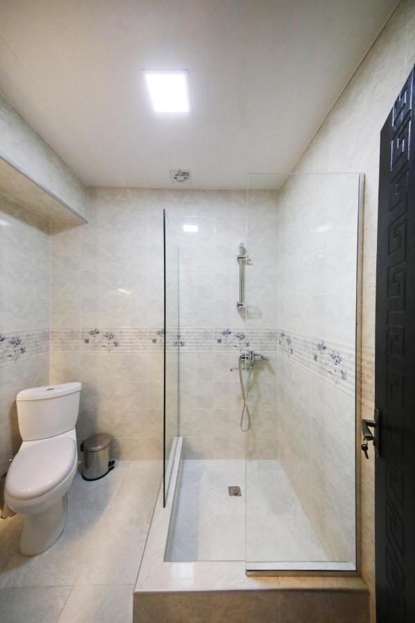 Hotel Tamari Кутаиси Экстерьер фото