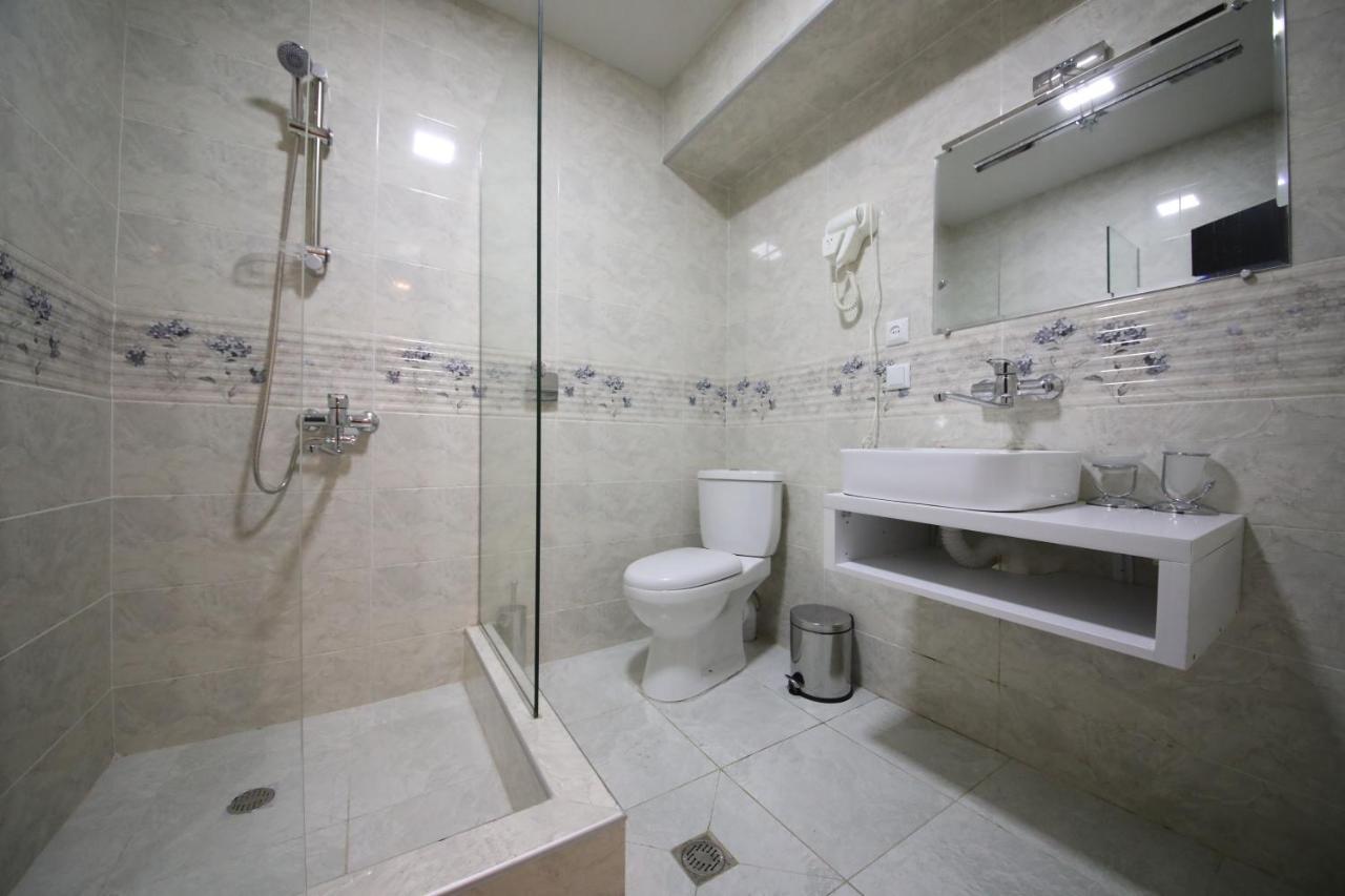 Hotel Tamari Кутаиси Экстерьер фото